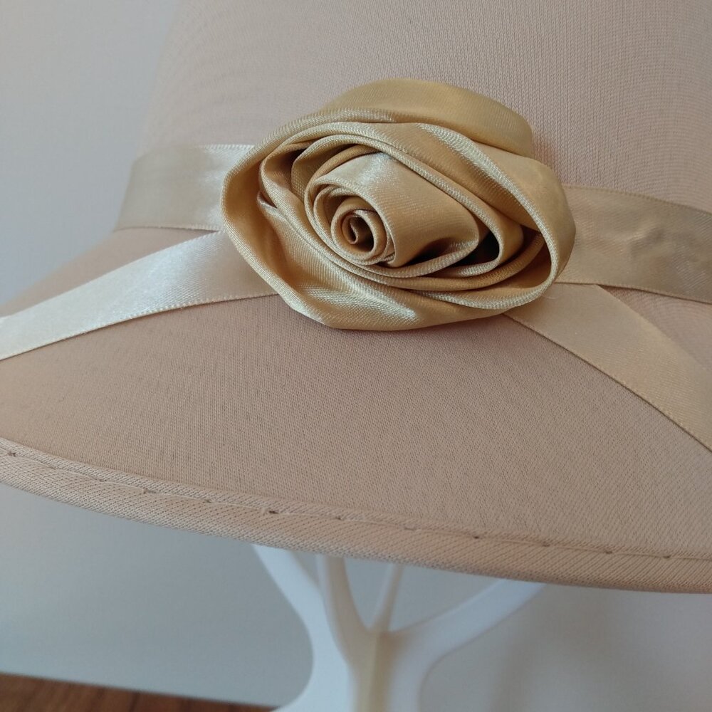 Vintage Cloche Hat Taupe with Satin Ribbon Flower Retro 70s Does 20s Style - Picture 6 of 8